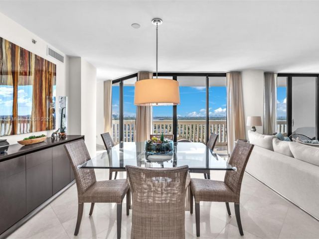 Продажа квартиры #1704 - фото 5975102