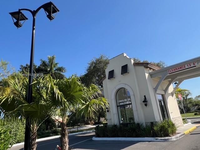 Продажа дома по адресу 9735 Costa Del Sol Blvd F-101 - фото 5860474