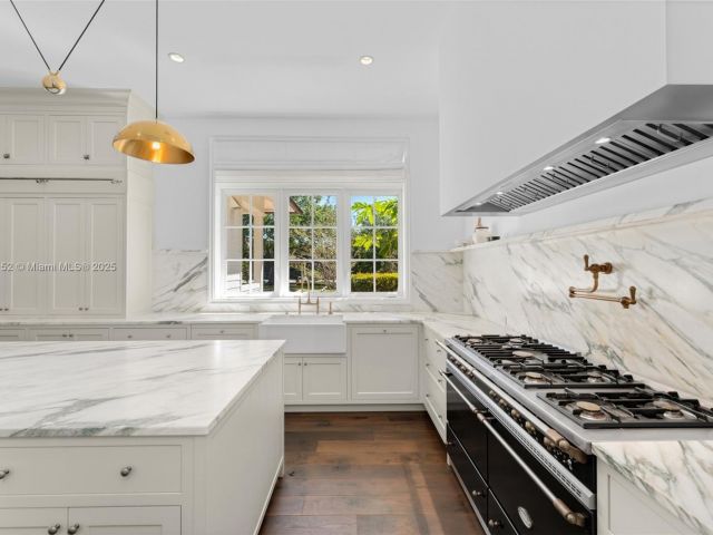 Продажа дома по адресу 7393 SW 79th Ct - фото 6127155