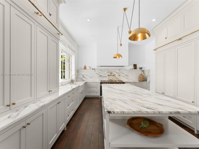 Продажа дома по адресу 7393 SW 79th Ct - фото 6127166