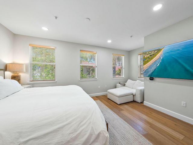 Дом в аренду по адресу 696 Fern Street - фото 5865781