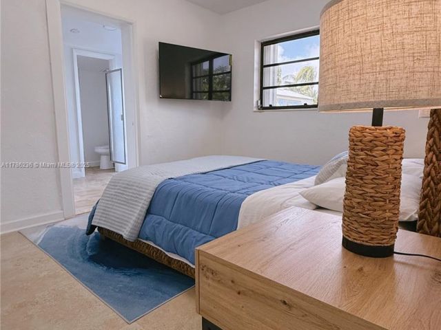 Продажа дома по адресу 1163 Johnson St - фото 5932122