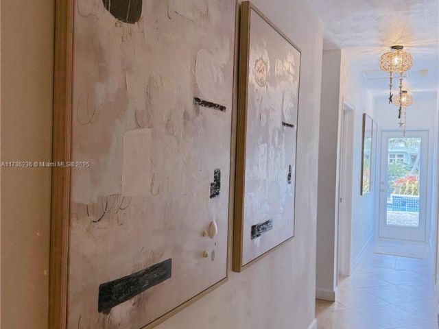 Продажа дома по адресу 1163 Johnson St - фото 5932127