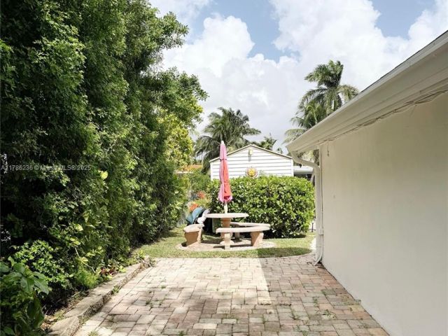 Продажа дома по адресу 1163 Johnson St - фото 5932140