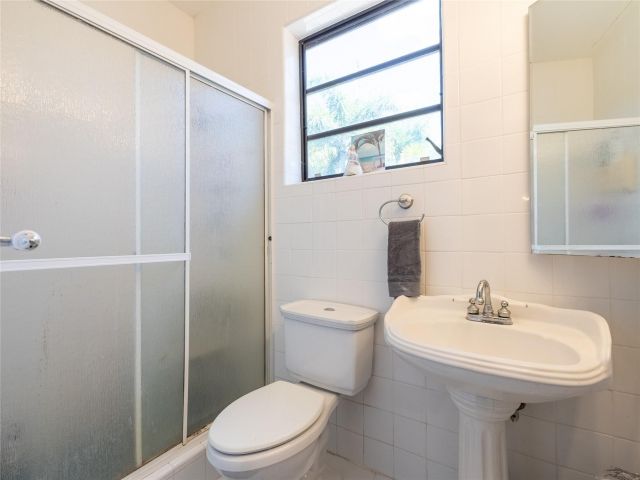 Продажа дома по адресу 3141 Riverland Rd - фото 6055992