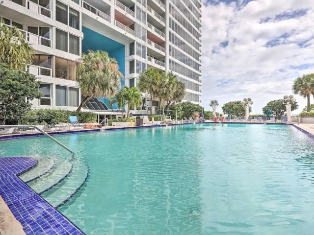 Квартира в аренду номерA-2741 - фото 5858259