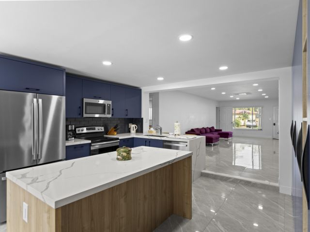 Продажа дома по адресу 1640 Washinghton Street - фото 5938413