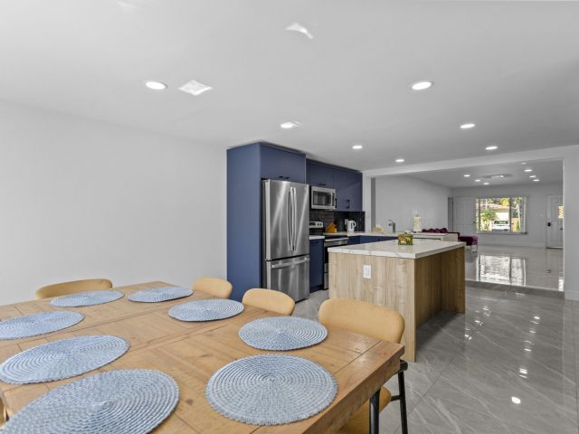 Продажа дома по адресу 1640 Washinghton Street - фото 5938416