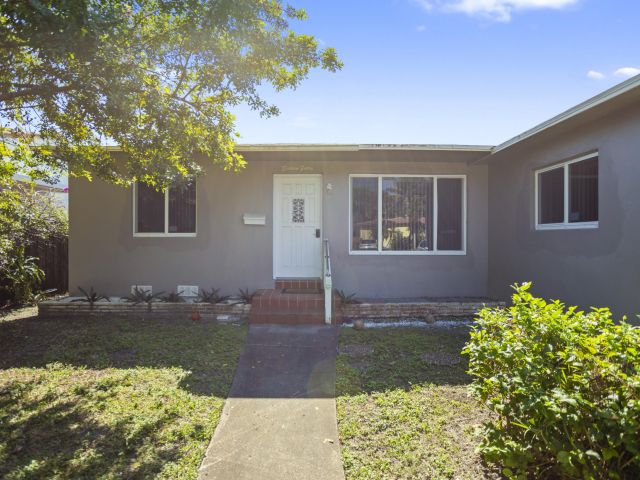 Продажа дома по адресу 1640 Washinghton Street - фото 5938421