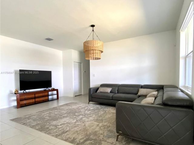 Продажа дома по адресу 16715 SW 292nd Ter - фото 5870851