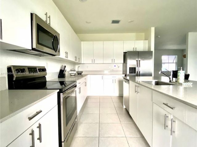 Продажа дома по адресу 16715 SW 292nd Ter - фото 5870857