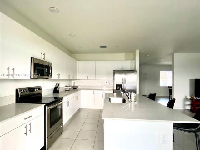 Продажа дома по адресу 16715 SW 292nd Ter - фото 5870858