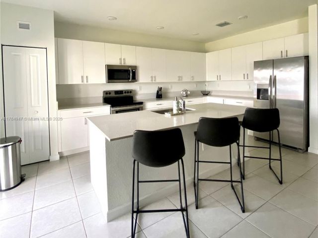 Продажа дома по адресу 16715 SW 292nd Ter - фото 5870859