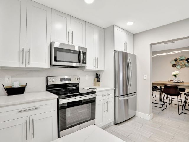 Дом в аренду по адресу 1035 NW 5th Ave - фото 5941849