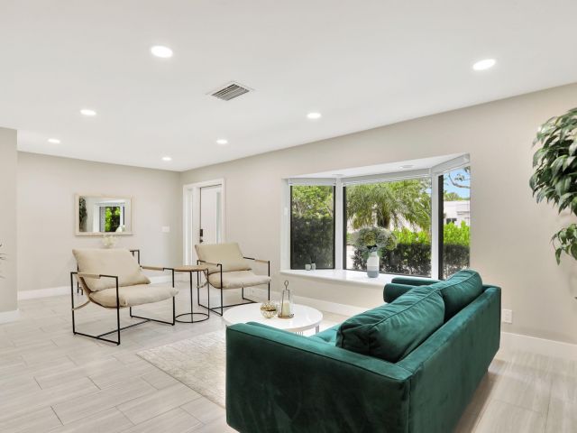 Дом в аренду по адресу 1035 NW 5th Ave - фото 5941856