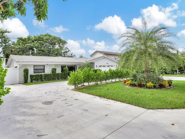 Дом в аренду по адресу 1035 NW 5th Ave - фото 5941860