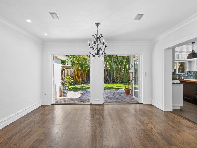 Продажа дома по адресу 2709 NE 30th St - фото 5981513