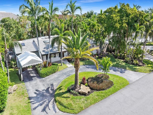 Продажа дома по адресу 2709 NE 30th St - фото 5981518