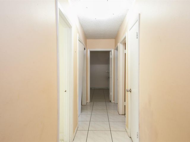 Продажа дома по адресу 6600 Liberty St - фото 5975916