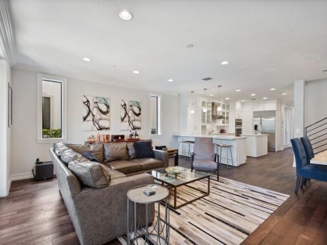 Дом в аренду по адресу 95 Isle Of Venice Drive - фото 6291063