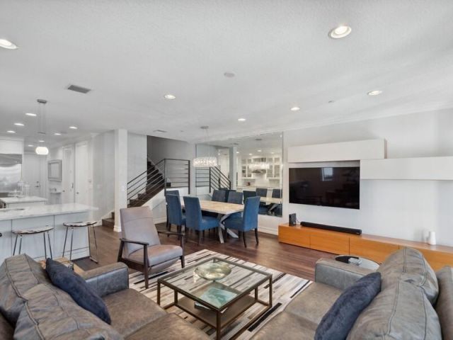 Дом в аренду по адресу 95 Isle Of Venice Drive - фото 6291064