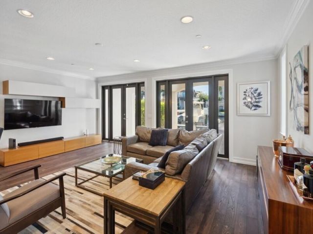 Дом в аренду по адресу 95 Isle Of Venice Drive - фото 6291065