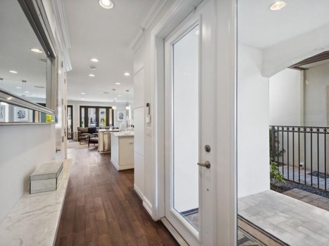 Дом в аренду по адресу 95 Isle Of Venice Drive - фото 6291071