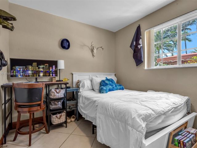 Продажа дома по адресу 28505 SW 207th Ave - фото 5868965