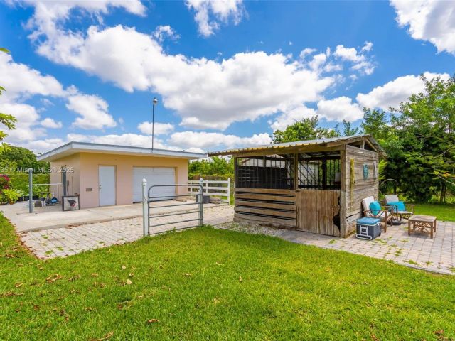 Продажа дома по адресу 28505 SW 207th Ave - фото 5868982