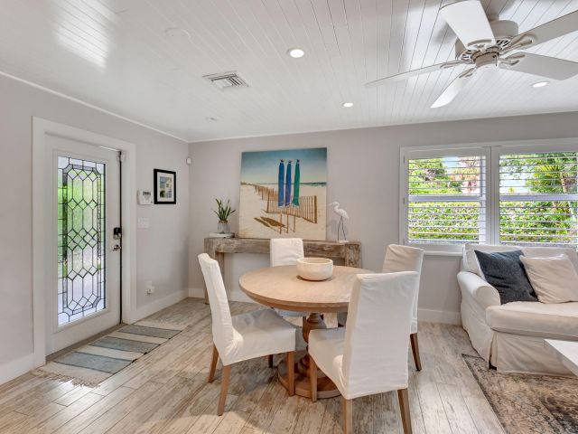 Дом в аренду по адресу 14 NE 5th Street - фото 5879661