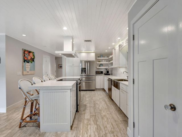 Дом в аренду по адресу 14 NE 5th Street - фото 5879671