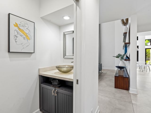 Продажа дома по адресу 3098 NW 60th Street - фото 6852849