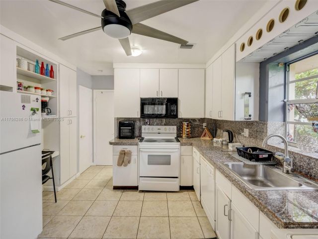 Дом в аренду по адресу 400 CADIMA AVE 0 - фото 5900352