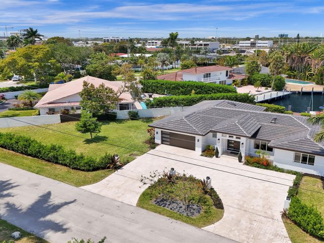 Продажа дома по адресу 2805 NE 29th St - фото 6040955