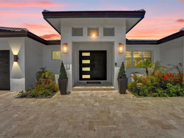 Продажа дома по адресу 2805 NE 29th St - фото 6040958