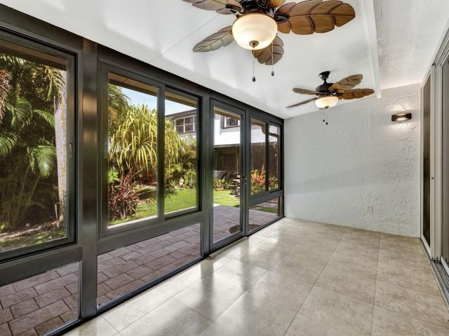 Продажа дома по адресу 2017 N Dixie Hwy - фото 5995802