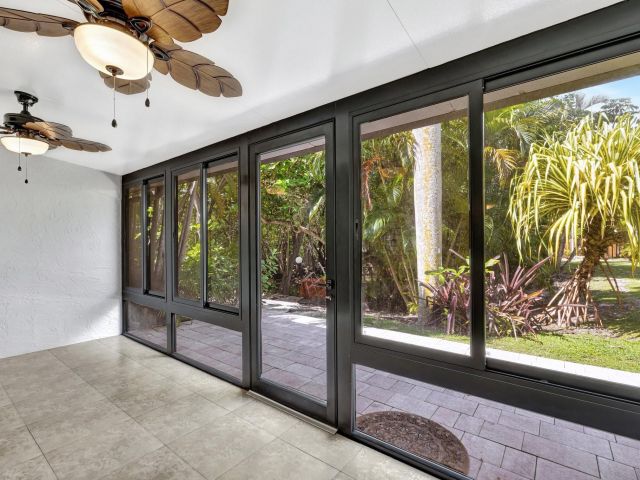 Продажа дома по адресу 2017 N Dixie Hwy - фото 5995803