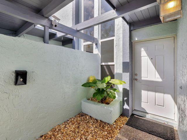 Продажа дома по адресу 2017 N Dixie Hwy - фото 5995810