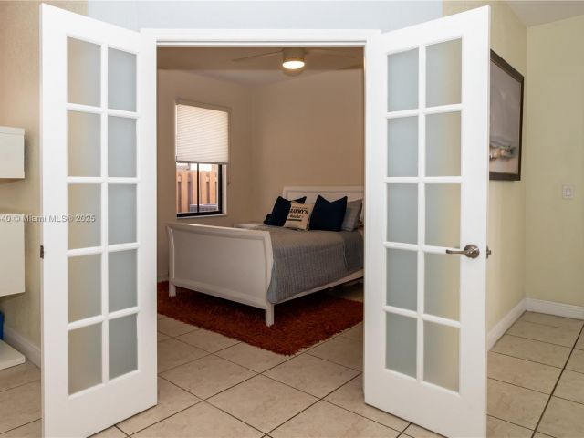 Продажа дома по адресу 10013 NW 89th Ter - фото 5859439