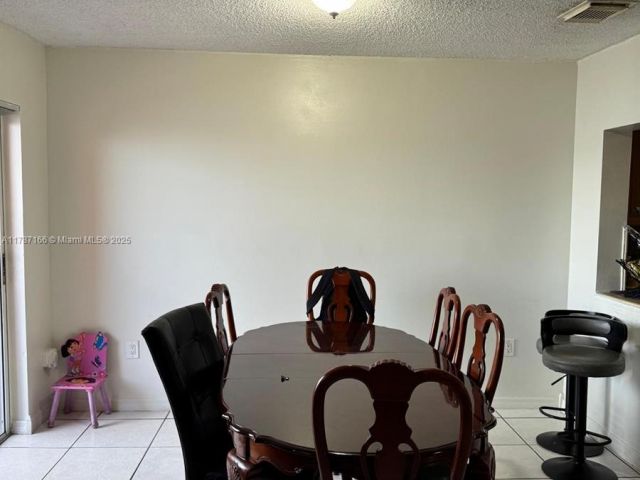 Продажа дома по адресу 12355 NW 7th Ln - фото 5886421