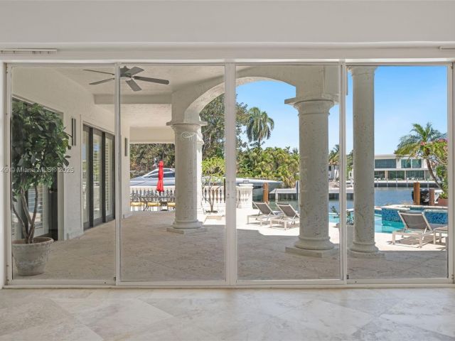 Продажа дома по адресу 2561 Lucille Dr - фото 6270992