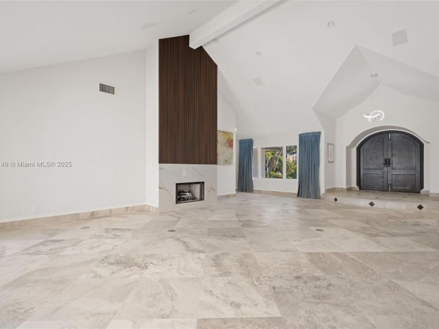 Продажа дома по адресу 2561 Lucille Dr - фото 6270993