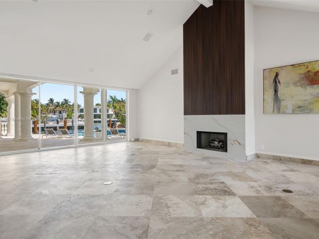 Продажа дома по адресу 2561 Lucille Dr - фото 6270995