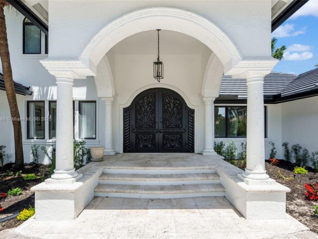 Продажа дома по адресу 2561 Lucille Dr - фото 6270999