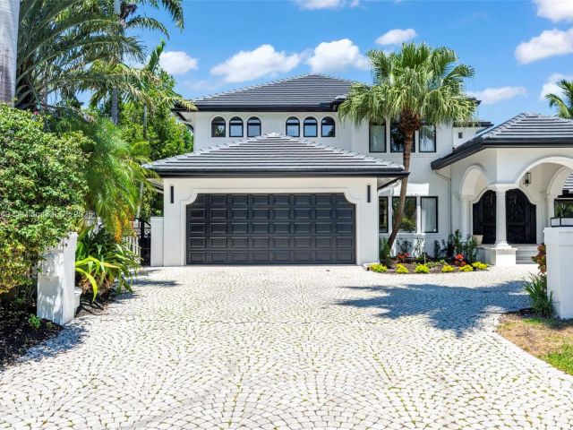 Продажа дома по адресу 2561 Lucille Dr - фото 6271000