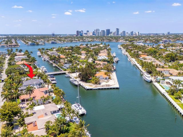 Продажа дома по адресу 2561 Lucille Dr - фото 6271005