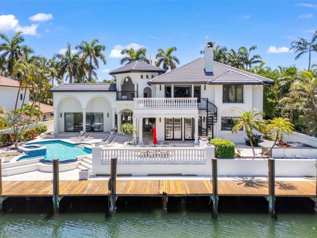 Продажа дома по адресу 2561 Lucille Dr - фото 6271008