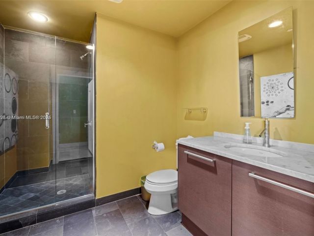 Продажа квартиры #2410 - фото 5920097