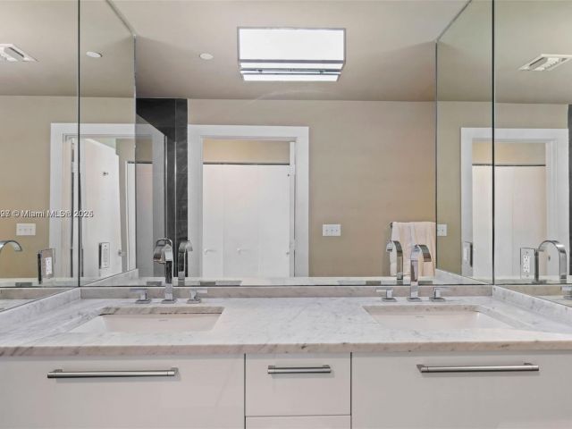 Продажа квартиры #2410 - фото 5920100