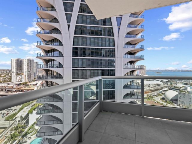 Продажа квартиры #2410 - фото 5920104